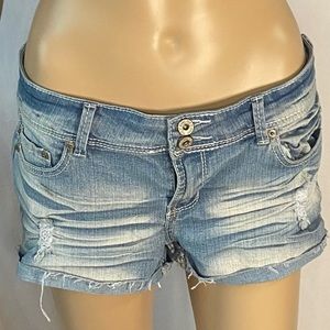 👛5 FOR 15! Rue21 Denim Double Button Fly Shorts (size 5/6)